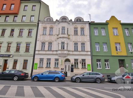 Prodej - nájemní dům, 616 m² obrázek