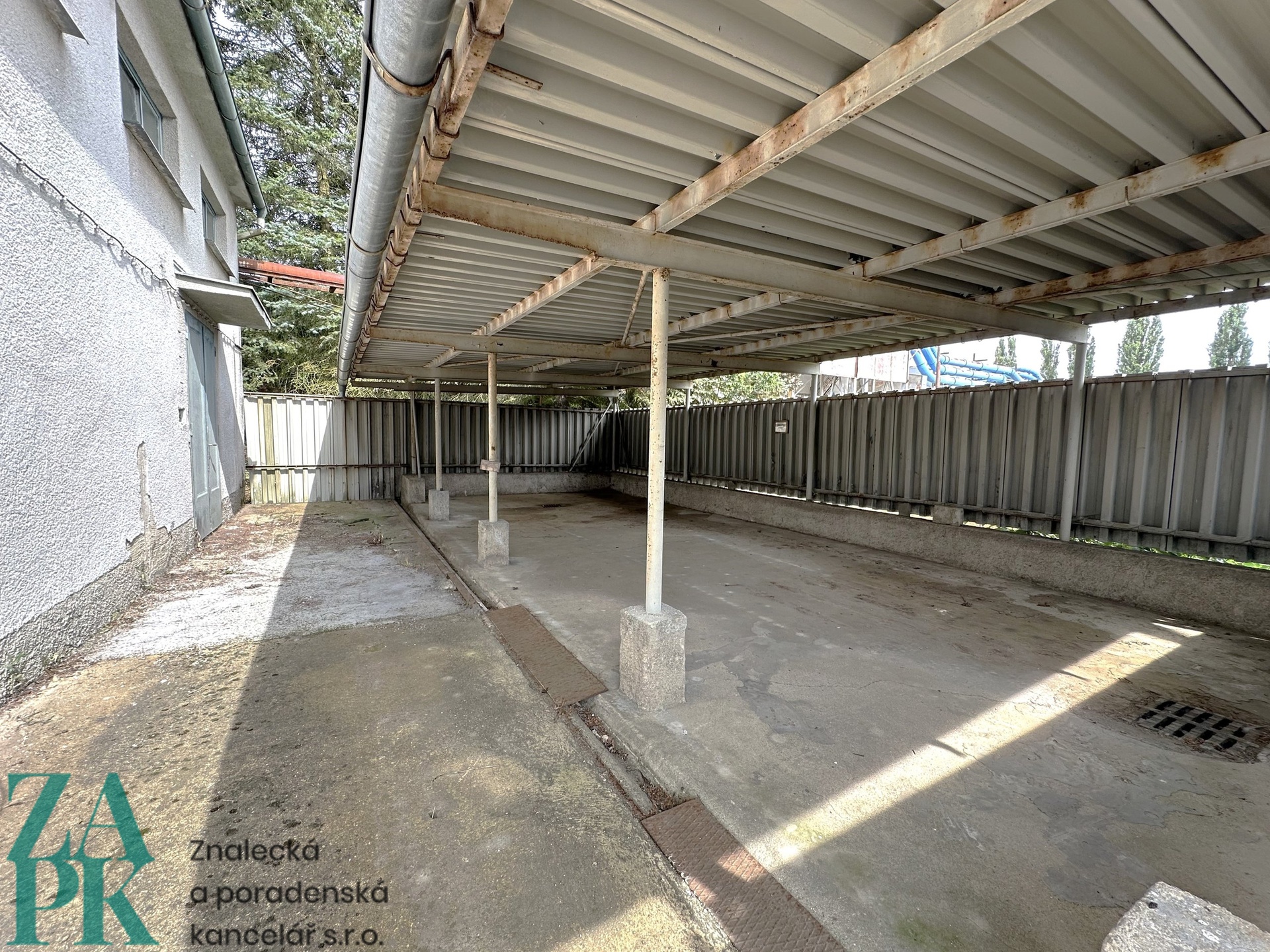 Pronájem skladu, 380 m2, Luby