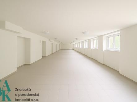 Pronájem - komerční objekt, jiný, 150 m²