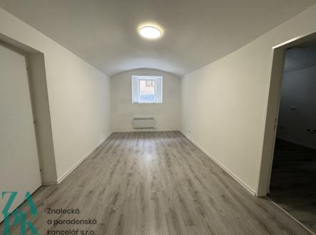 Prodej - kanceláře, 146 m²