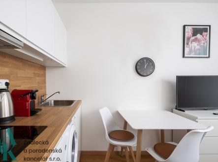 Pronájem bytu, 1+kk, 22 m²