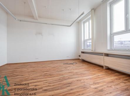 Pronájem - kanceláře, 60 m²