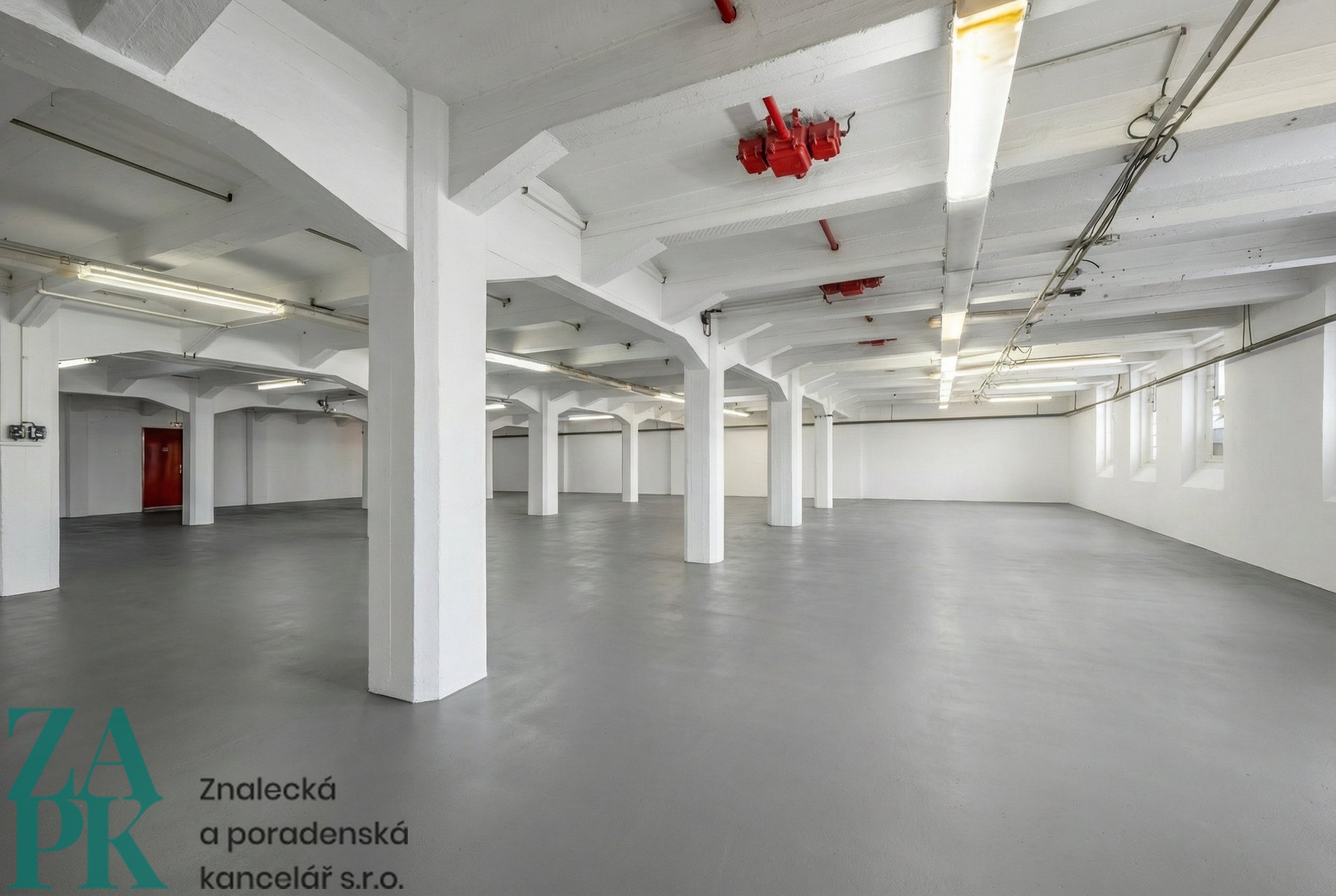 Pronájem skladu, 869 m2, Cheb