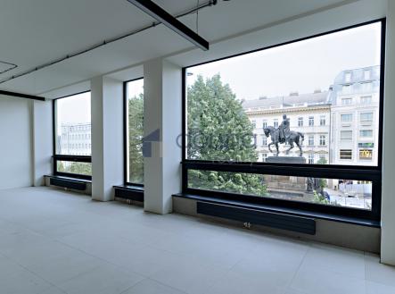 Pronájem - kanceláře, 326 m²