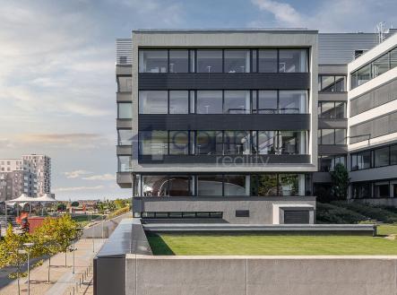 4.jpg | Pronájem - obchodní prostor, 1 398 m²