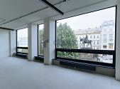 Pronájem - kanceláře, 652 m²