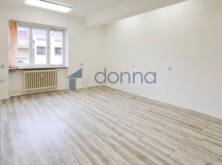 20241204-130843.jpg | Pronájem - kanceláře, 21 m²
