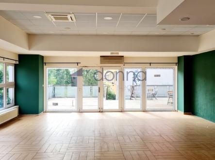 18.jpg | Pronájem - restaurace, 160 m²