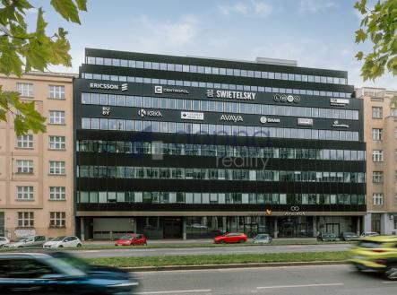 Pronájem - kanceláře, 342 m² obrázek