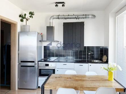 2.jpg | Pronájem bytu, 2+kk, 79 m²
