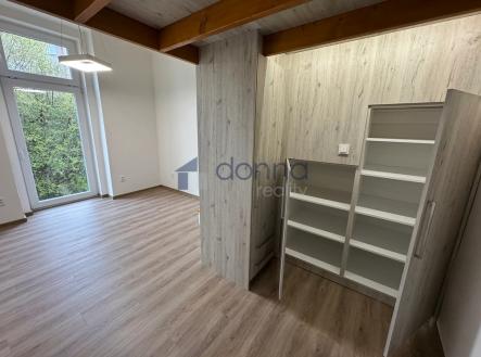 1.jpg | Pronájem bytu, 2+kk, 50 m²