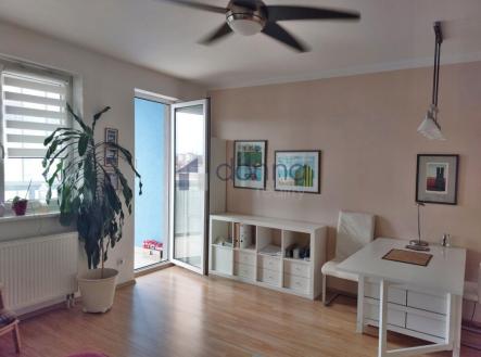Pronájem bytu, 1+kk, 32 m² obrázek