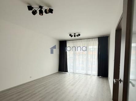 0-1.jpg | Pronájem bytu, 2+kk, 60 m²