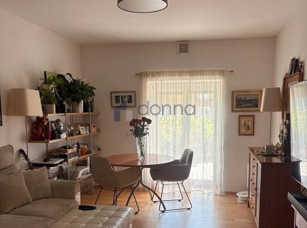 0-1.jpg | Pronájem bytu, 2+kk, 75 m²