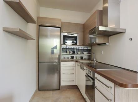 e.jpg | Pronájem bytu, 2+kk, 64 m²