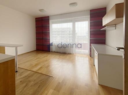 Pronájem bytu, 1+kk, 33 m² obrázek