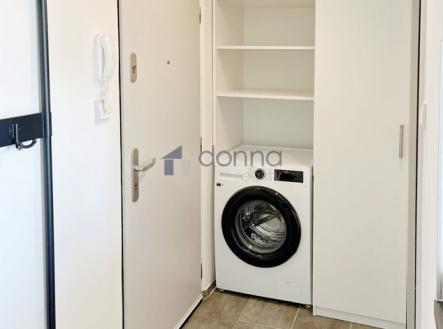 whatsapp-image-2025-05-15-at-14.25.37-2-1.jpeg | Pronájem bytu, 2+kk, 38 m²