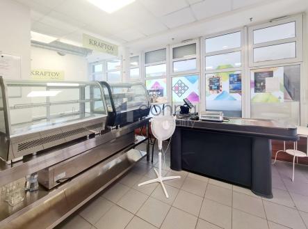 Pronájem - obchodní prostor, 141 m² obrázek