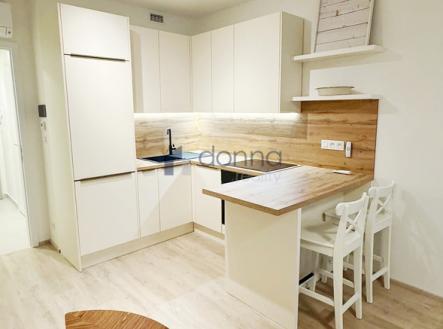 5.jpg | Pronájem bytu, 1+kk, 44 632 m²