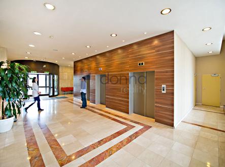 1.jpg | Pronájem - kanceláře, 152 m²