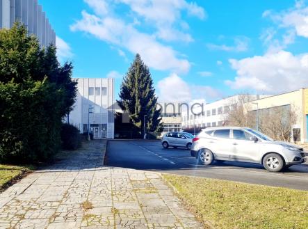 51.jpg | Pronájem - obchodní prostor, 1 137 m²