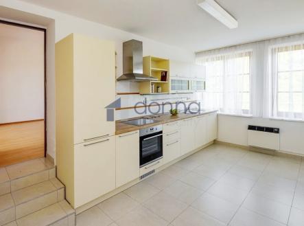 4.jpg | Pronájem - dům/vila, 252 m²