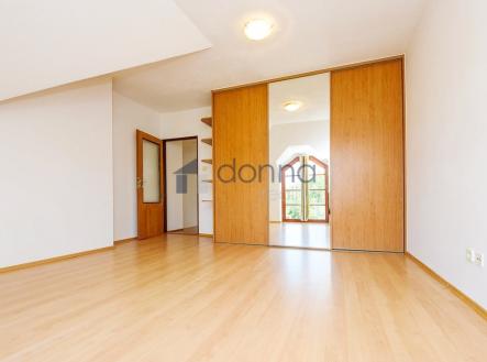 13.jpg | Pronájem - dům/vila, 252 m²