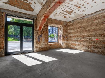 Pronájem - restaurace, 77 m² obrázek