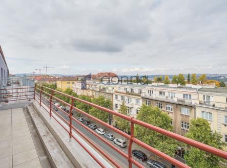 1766576134-qgjgkiodpk-hartigova-14.jpg | Pronájem bytu, 2+kk, 58 m²