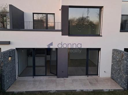 1.jpg | Pronájem - dům/vila, 200 m²