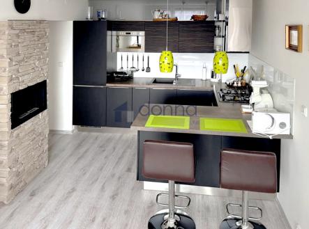 100.jpg | Pronájem bytu, 2+kk, 42 m²