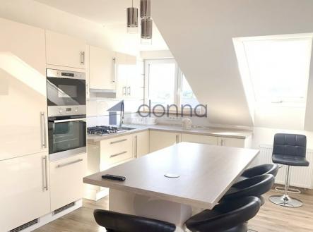 1.jpg | Pronájem bytu, 3+kk, 87 m²