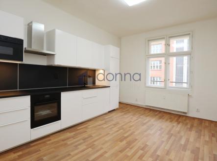 Pronájem bytu, 2+1, 85 m² obrázek