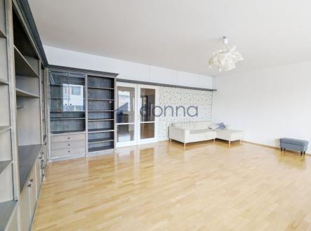 pxl-20240322-105419137.jpg | Pronájem - dům/vila, 260 m²