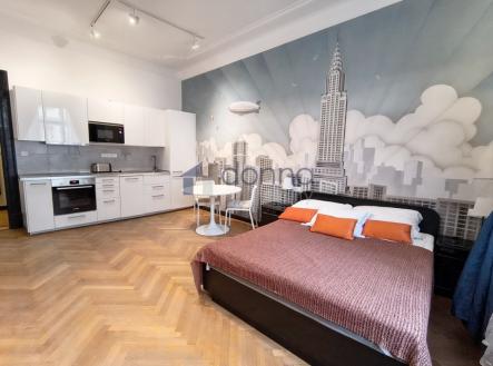 1773677279-rkzdrvqeyh-1-img-20260316-165844583-hdr.jpg | Pronájem bytu, 1+kk, 31 m²