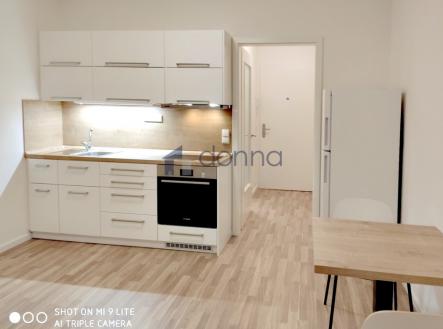 2.jpg | Pronájem bytu, 1+kk, 32 m²