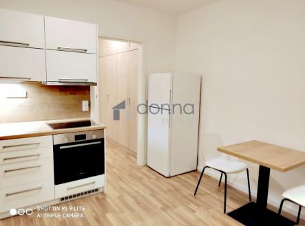 1.jpg | Pronájem bytu, 1+kk, 32 m²