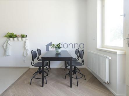 sjp7993.jpg | Pronájem bytu, 2+kk, 64 m²