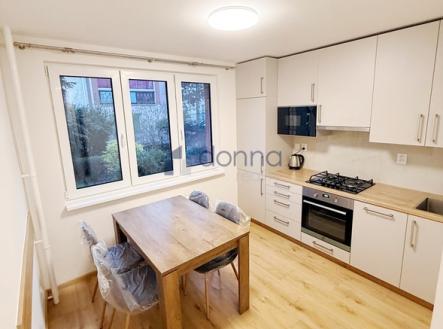 2.jpg | Pronájem bytu, 2+1, 68 m²