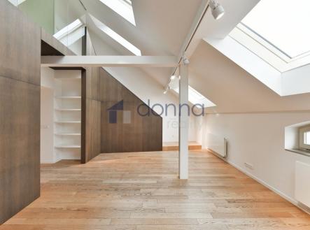 16.jpg | Pronájem bytu, 3+1, 130 m²