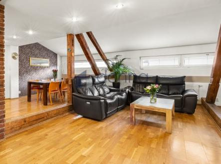 300.jpg | Prodej bytu, 4+kk, 145 m²