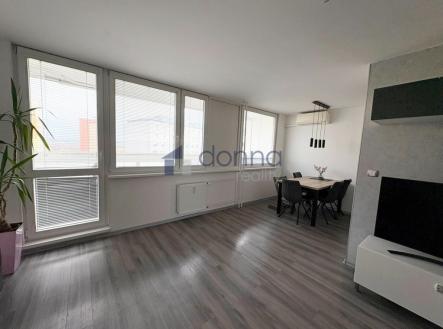 1776616830-ojlfpzckgh-img-9461.jpg | Pronájem bytu, 3+1, 78 m²