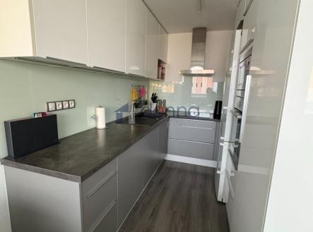 1776616830-zisfodmnwp-img-9463.jpg | Pronájem bytu, 3+1, 78 m²