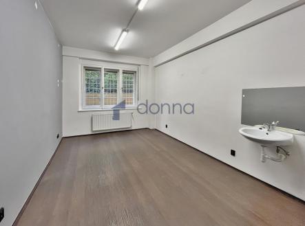 1.jpg | Pronájem - kanceláře, 139 m²
