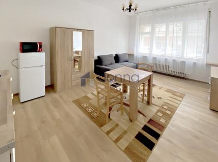 1.jpg | Pronájem bytu, 1+kk, 29 m²