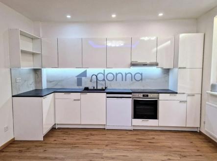 2.jpg | Pronájem bytu, 2+kk, 43 m²