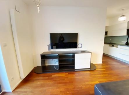 10.jpg | Pronájem bytu, 2+kk, 50 m²