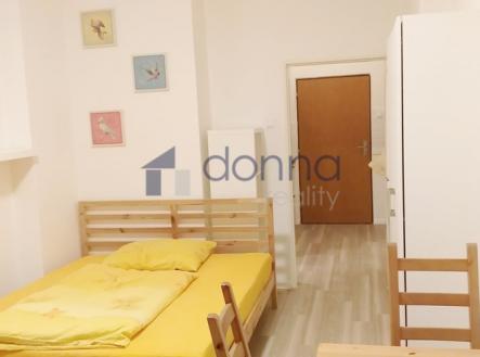 1.jpg | Pronájem bytu, 1+kk, 30 m²