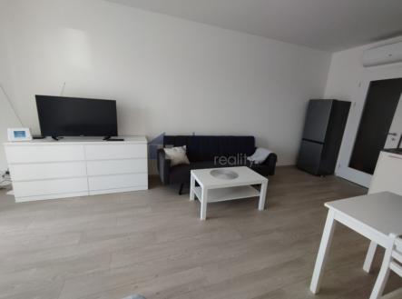 img-20260614-184015.jpg | Pronájem bytu, 1+kk, 43 m²