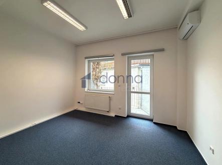 11.jpg | Pronájem - kanceláře, 209 m²